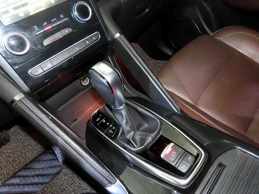 SAMSUNG QM6 2019 Blanco - Importación desde Corea - HF Imports Iquique - Foto 14