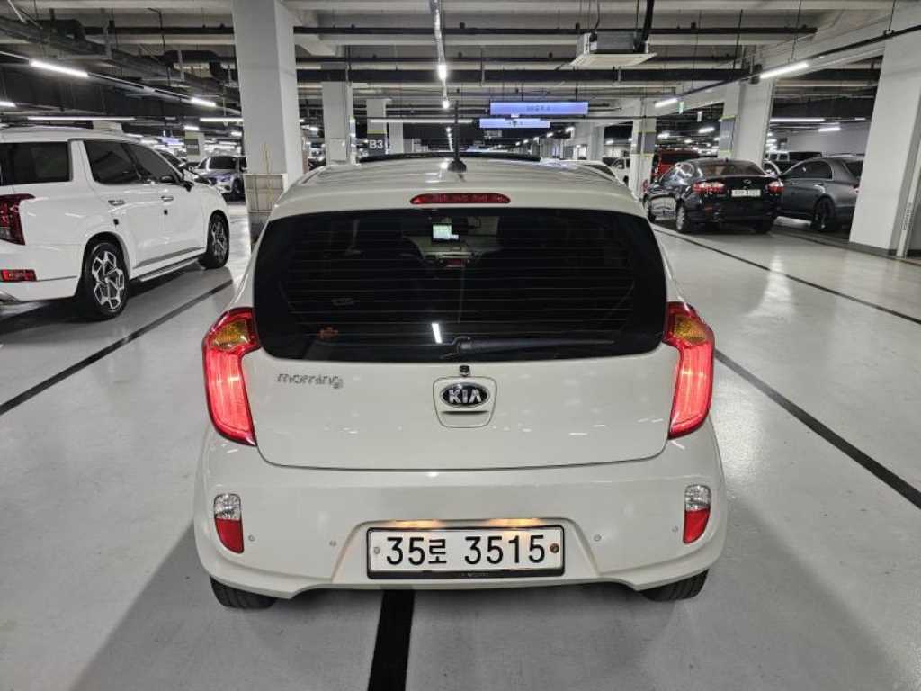 KIA Morning - Vista 6