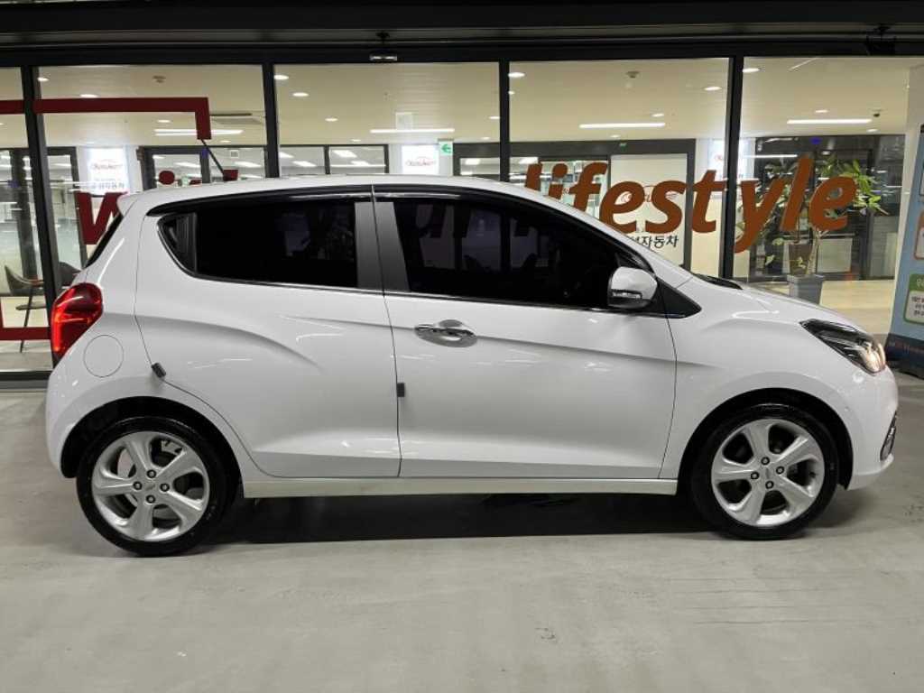 Chevrolet Spark - Vista 3