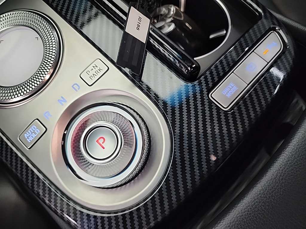 Genesis G80 - Vista 10