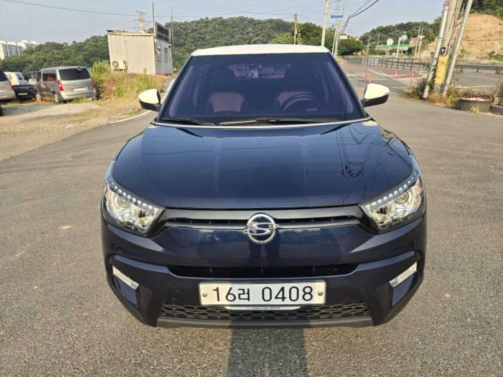 Ssangyong Tivoli - Vista 2