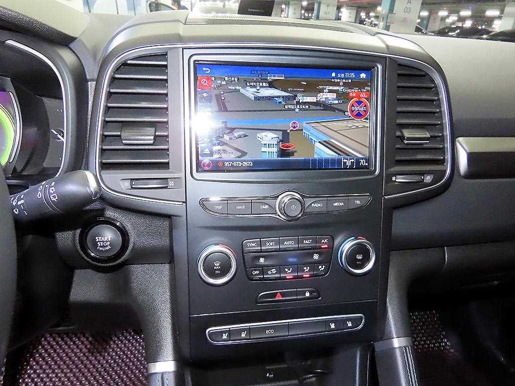SAMSUNG QM6 - Vista 12