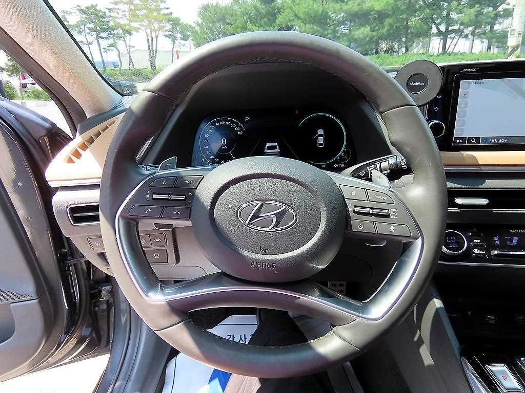 HYUNDAI Sonata - Vista 10