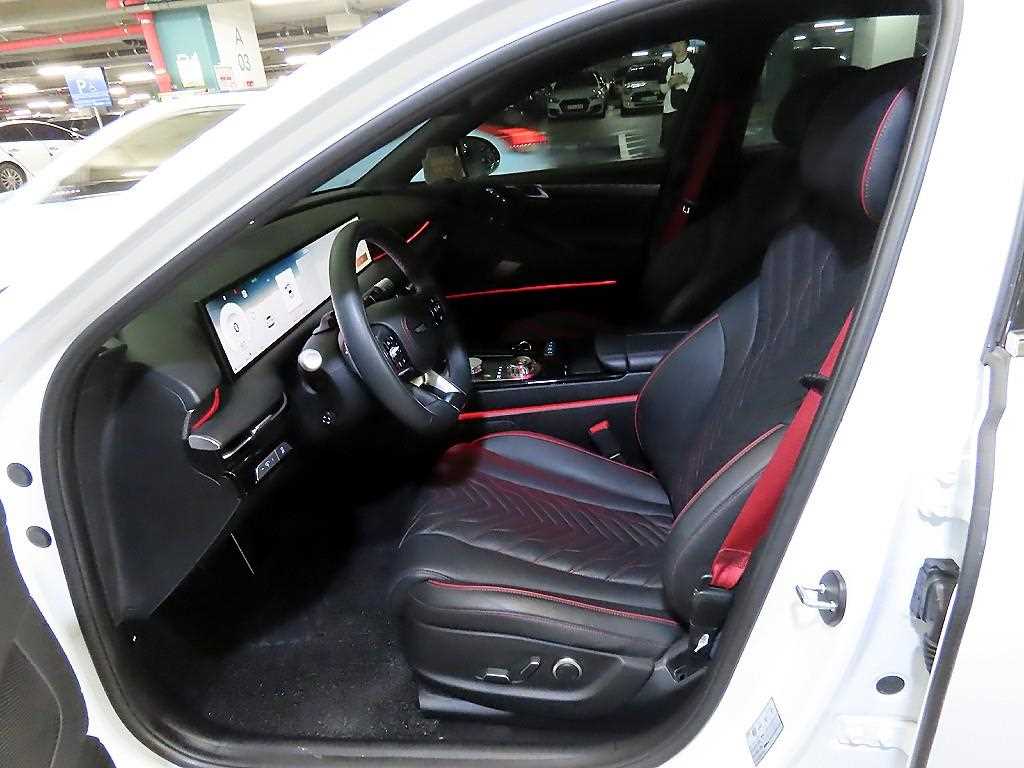 Genesis G80 - Vista 8