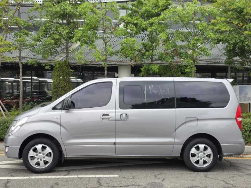 HYUNDAI Starex 2015 Gris - Importación desde Corea - HF Imports Iquique - Foto 1
