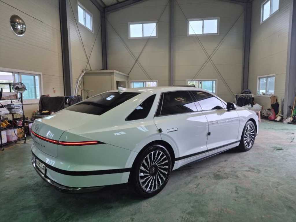HYUNDAI Grandeur - Vista 6