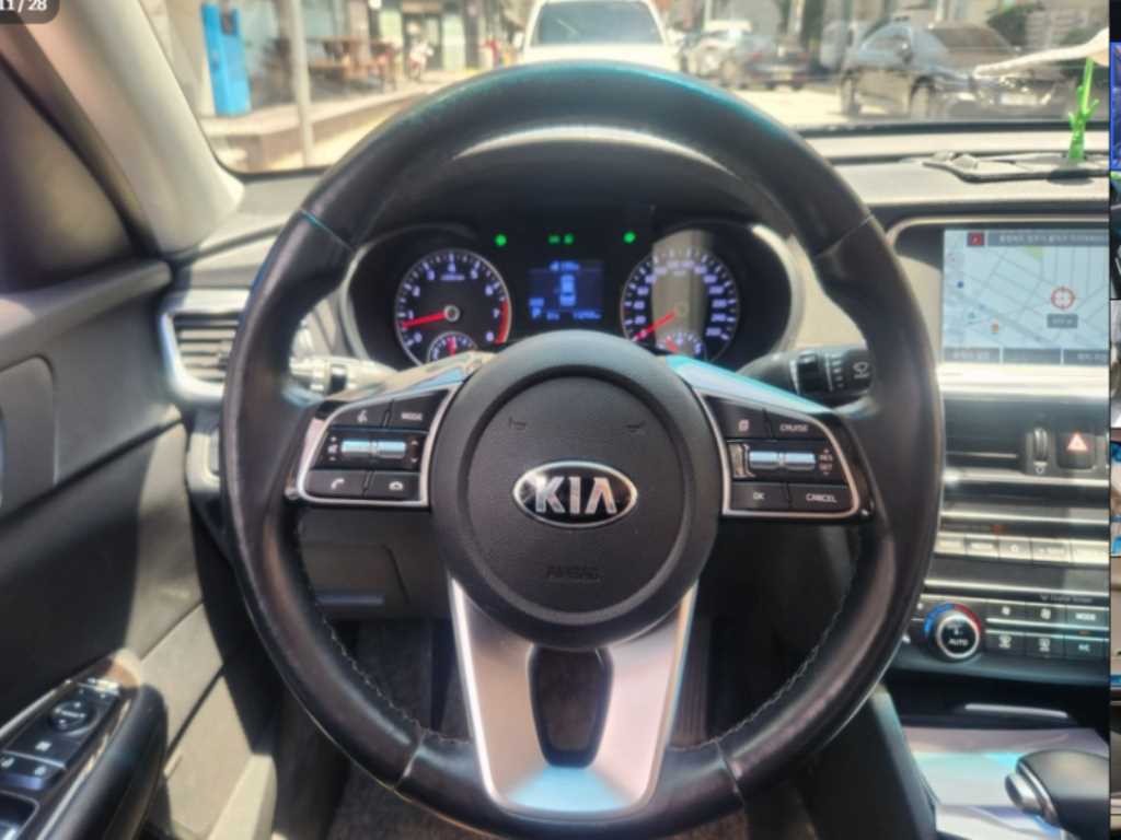 KIA K5 - Vista 8