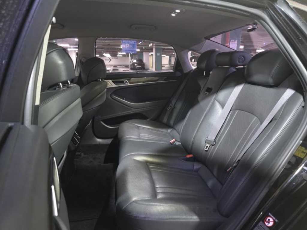 Genesis G80 - Vista 11