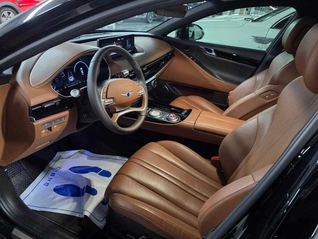 Genesis G80 - Vista 8