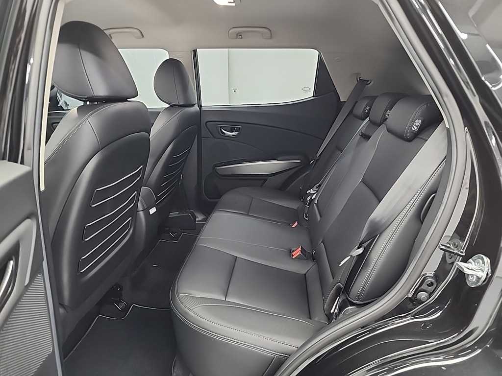 Ssangyong Tivoli 2024 Negro - Importación desde Corea - HF Imports Iquique - Foto 14