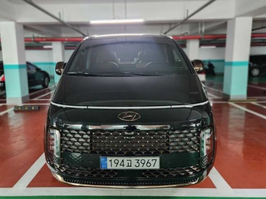 HYUNDAI Staria - Vista 2