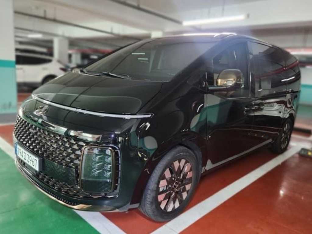 HYUNDAI Staria 2023 Negro - Importación desde Corea - HF Imports Iquique - Foto 1