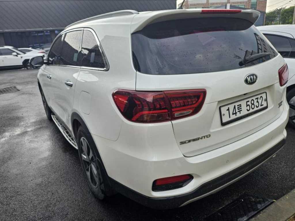 KIA Sorento - Vista 7