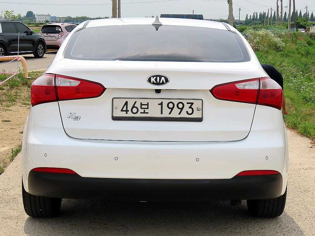 KIA K3 - Vista 6