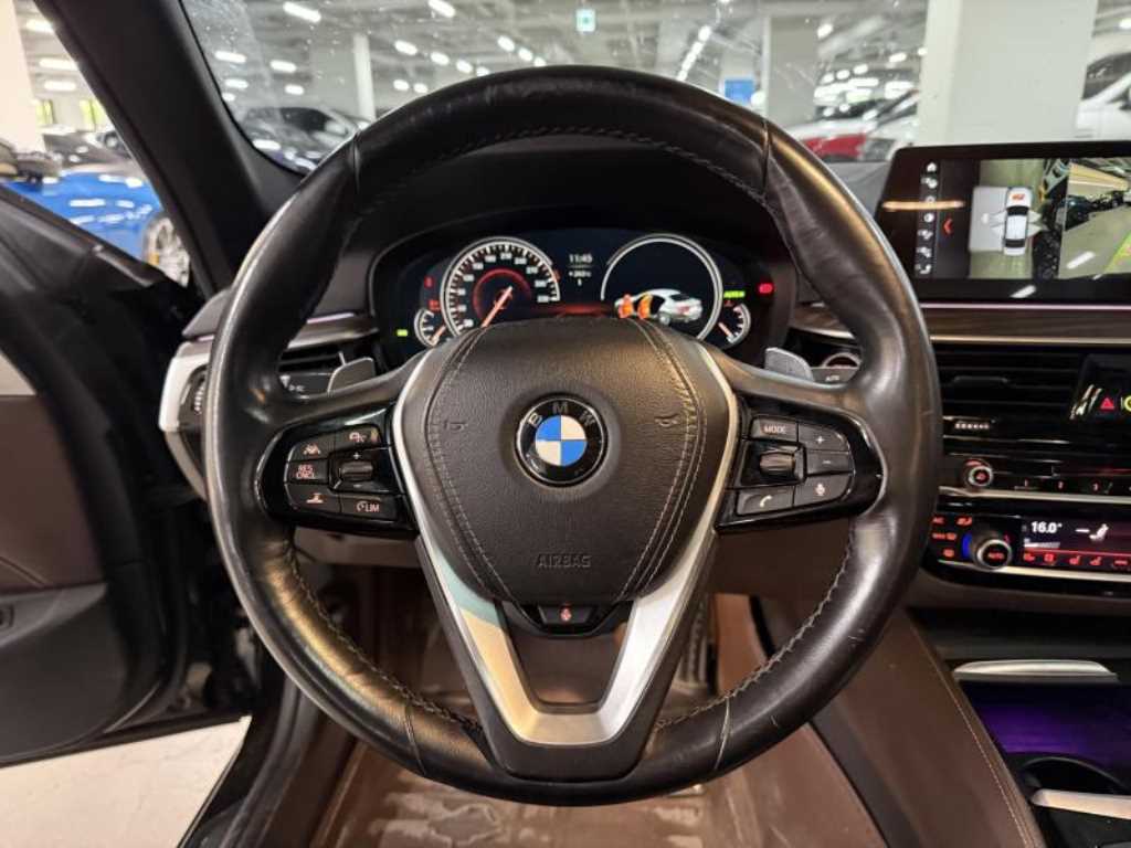 BMW 5 Series - Vista 11
