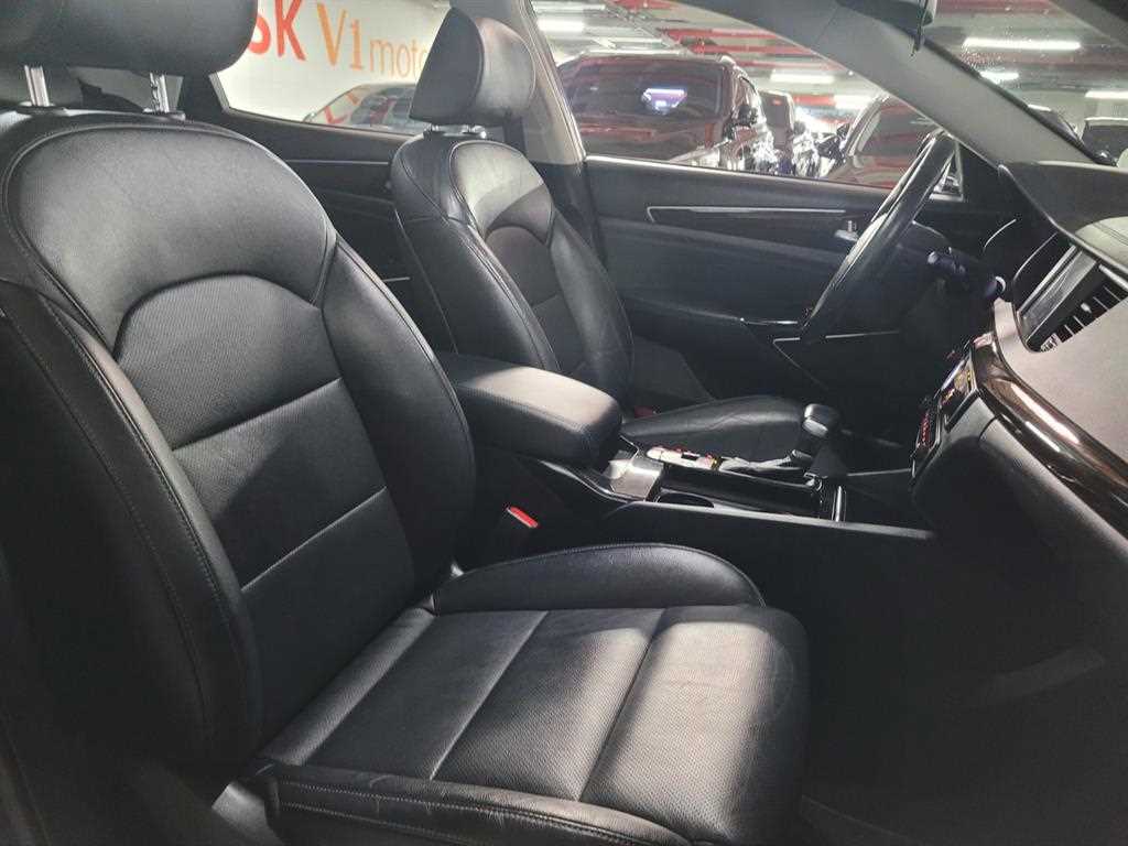 KIA K7 - Vista 9