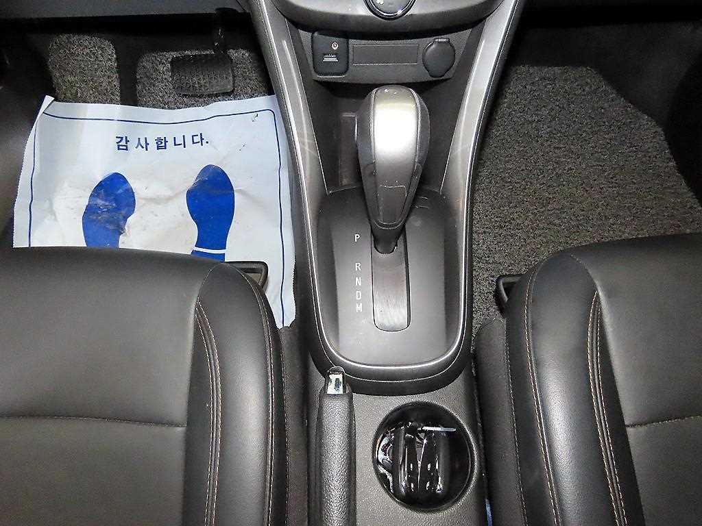 Chevrolet Trax 2020 Blanco - Importación desde Corea - HF Imports Iquique - Foto 14
