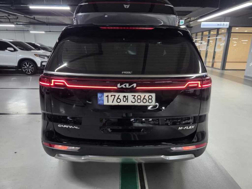 KIA Carnival 2022 Negro - Importación desde Corea - HF Imports Iquique - Foto 1