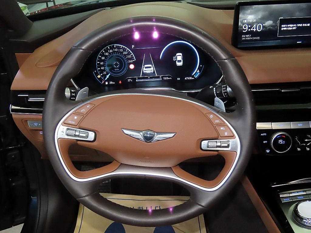 Genesis G80 - Vista 10