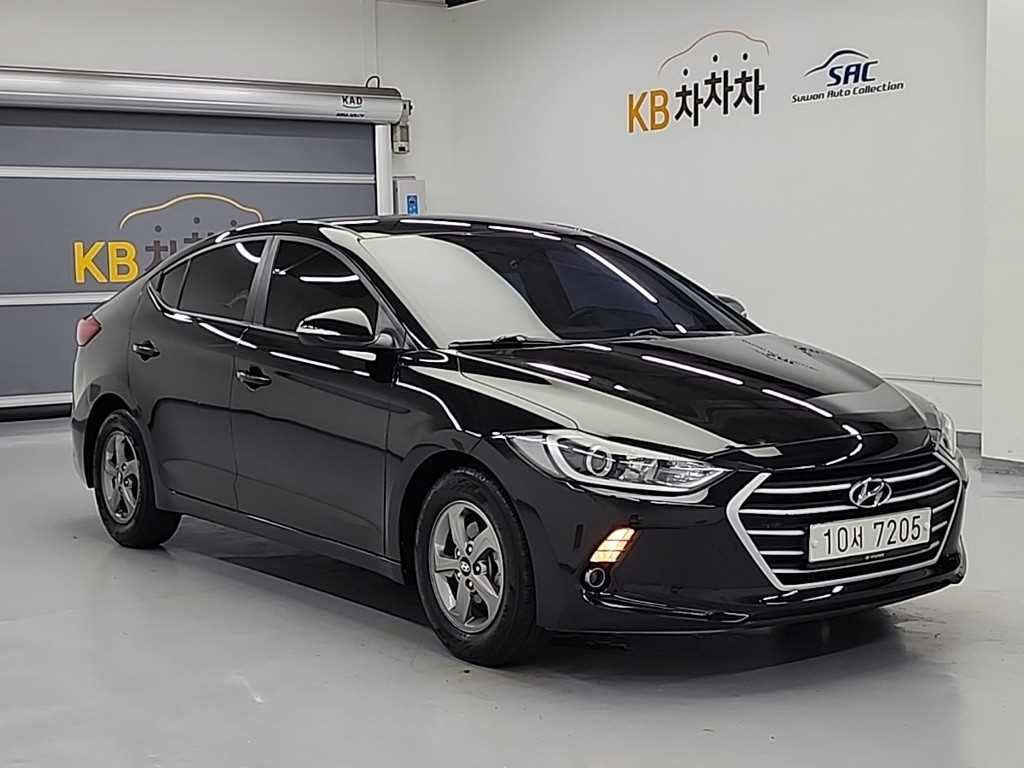 HYUNDAI Avante - Vista 6