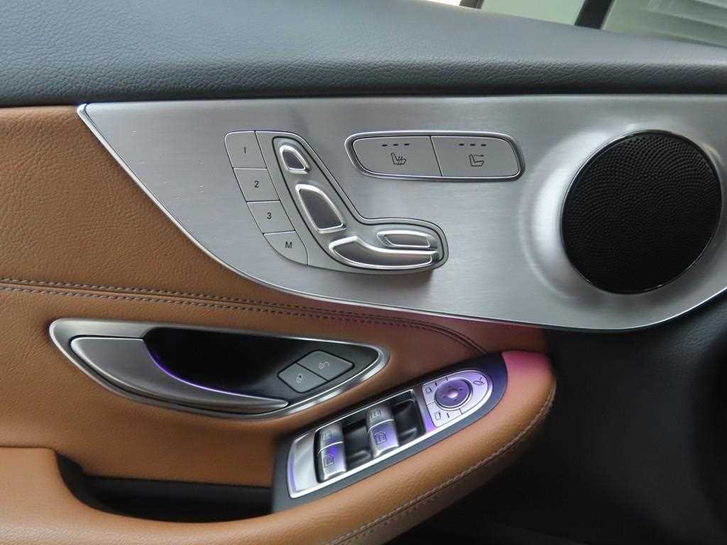 Mercedes Benz C Class - Vista 12