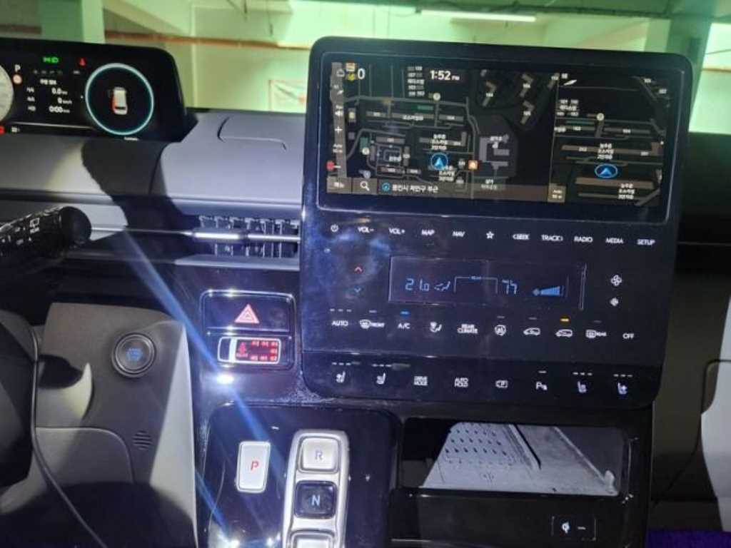 HYUNDAI Staria - Vista 12