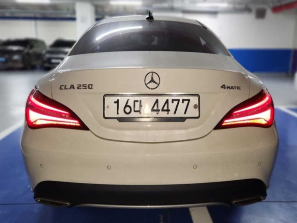 Mercedes Benz CLA Class - Vista 3