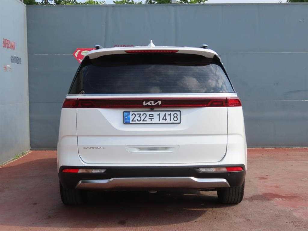 KIA Carnival - Vista 6