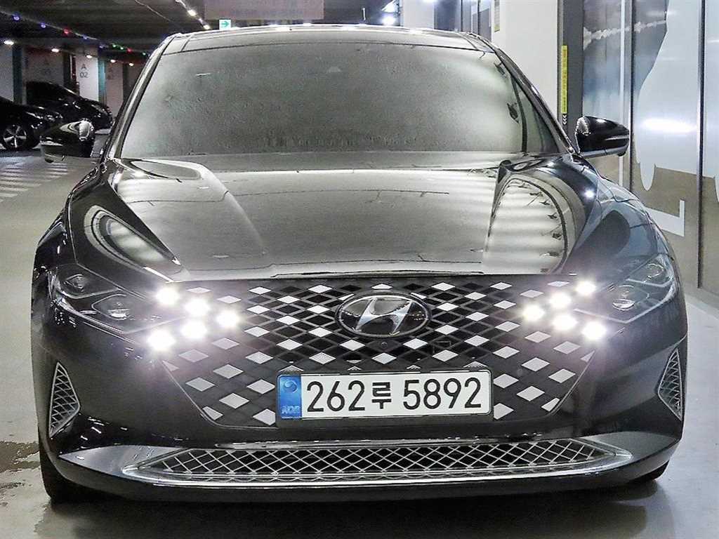 HYUNDAI Grandeur - Vista 2