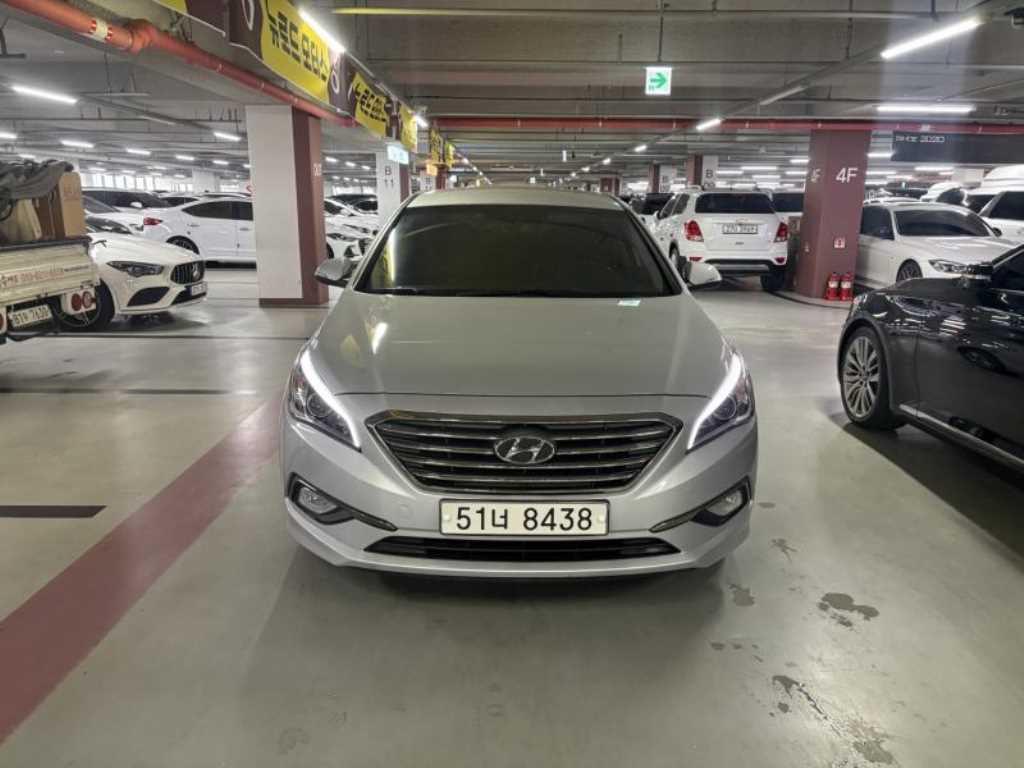 HYUNDAI Sonata - Vista 2