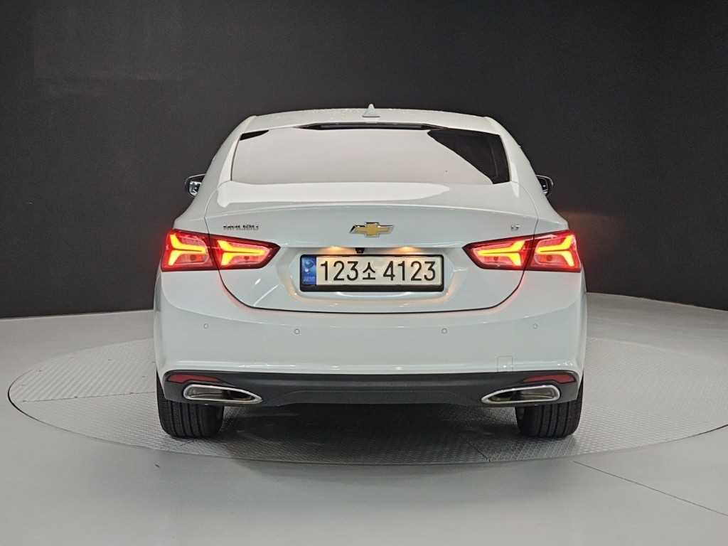 Chevrolet Malibu - Vista 3