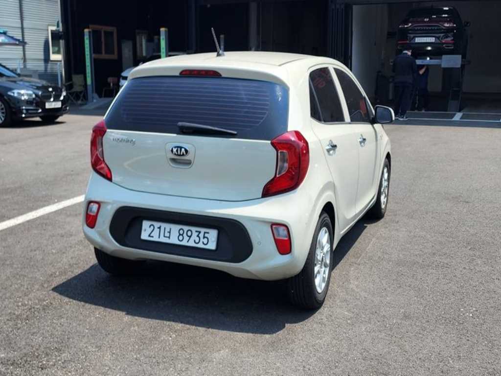KIA Morning - Vista 3