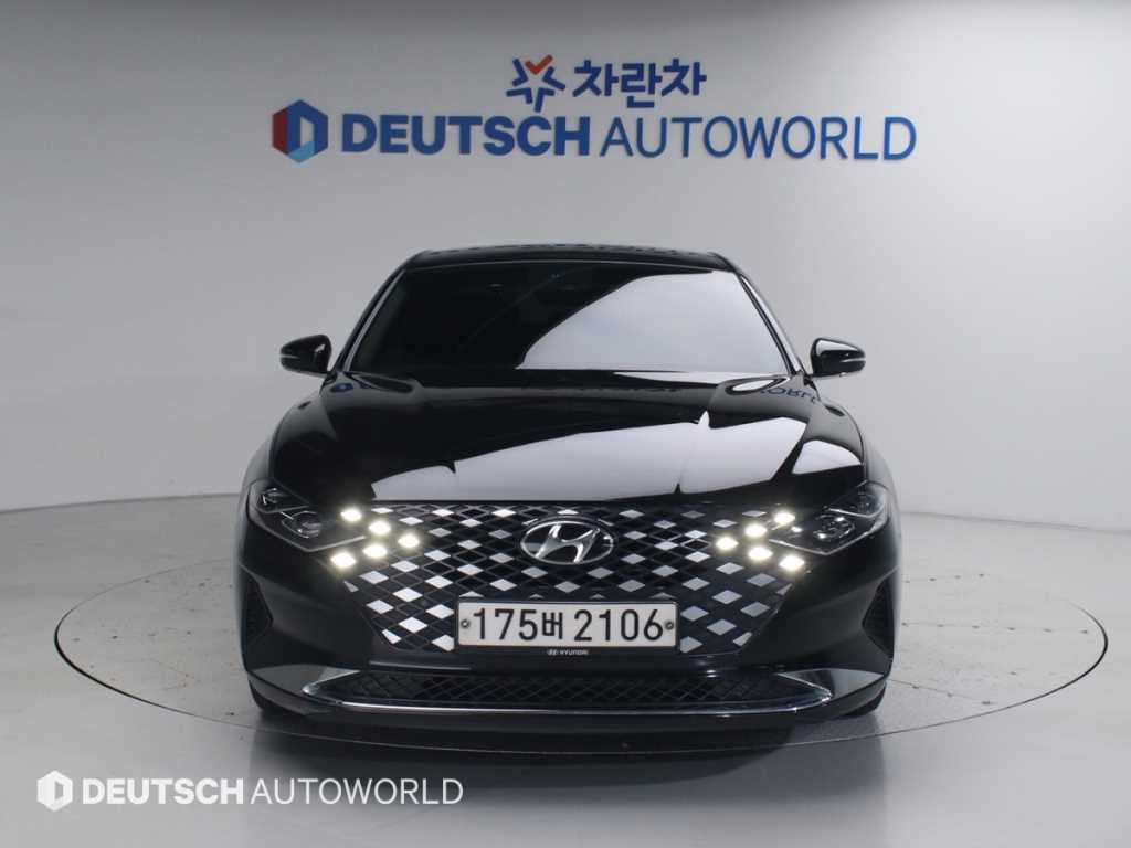 HYUNDAI Grandeur - Vista 3