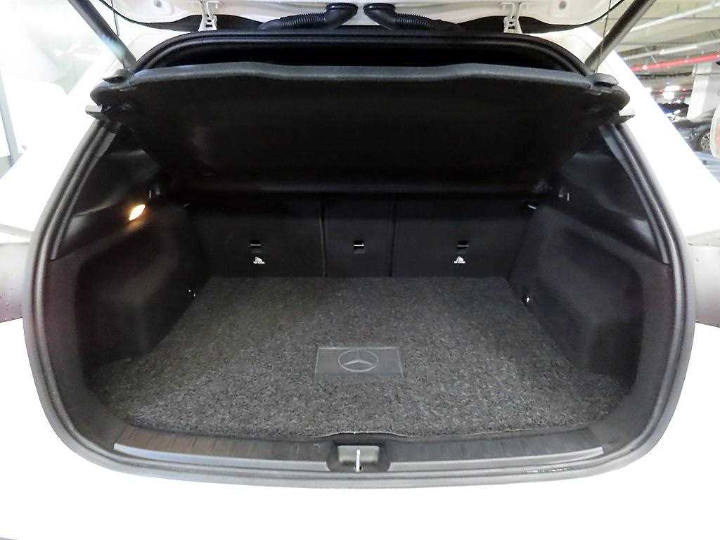 Mercedes Benz GLA Class 2020 Blanco - Importación desde Corea - HF Imports Iquique - Foto 19