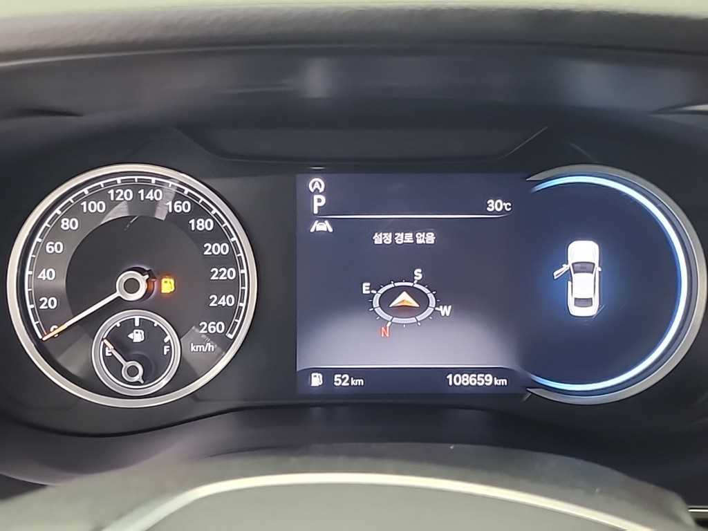 Genesis G70 - Vista 8