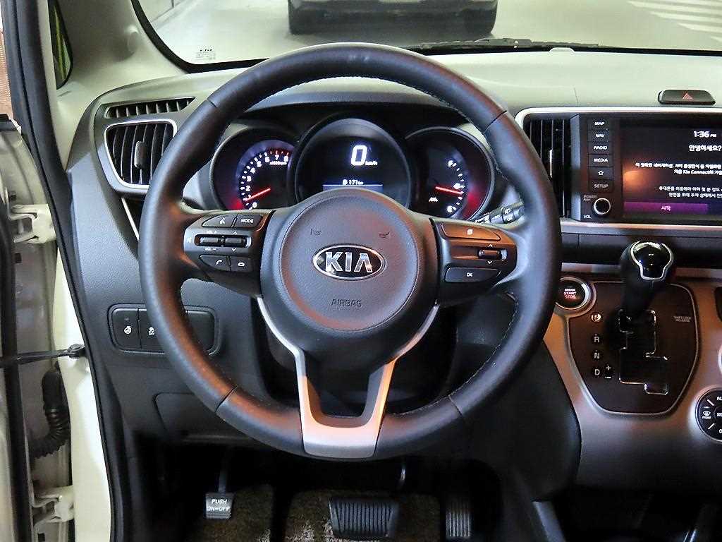 KIA Ray - Vista 10