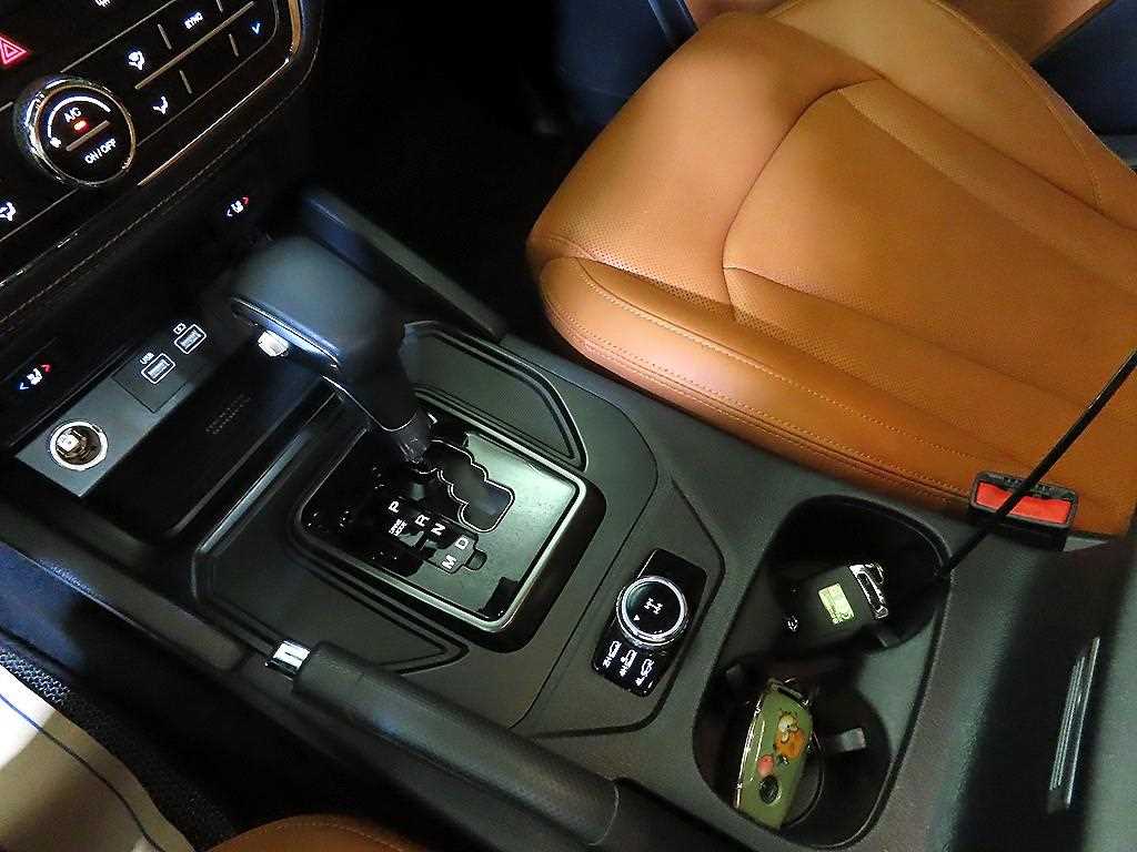 Ssangyong Rexton 2022 Verde - Importación desde Corea - HF Imports Iquique - Foto 14