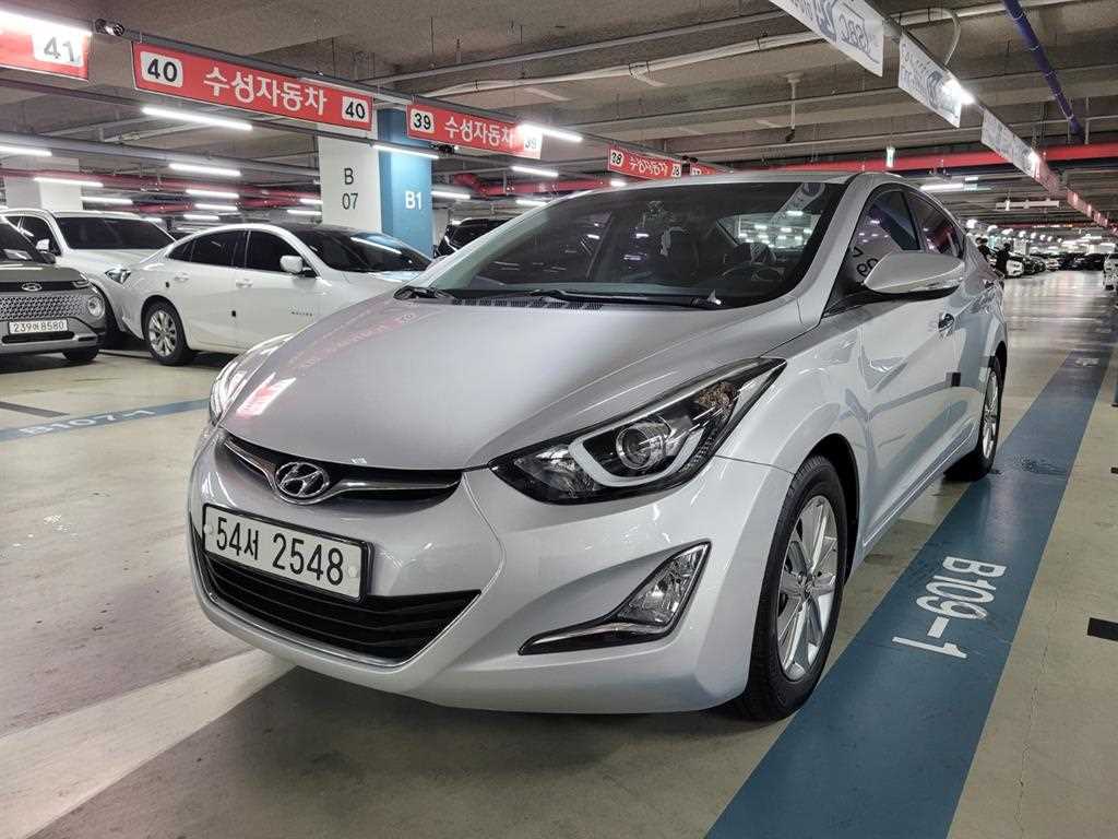 HYUNDAI Avante 2015 Plateado - Importación desde Corea - HF Imports Iquique - Foto 1