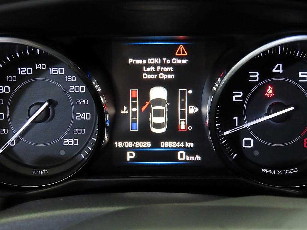 Jaguar XE - Vista 11