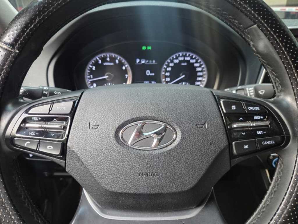HYUNDAI Grandeur - Vista 6
