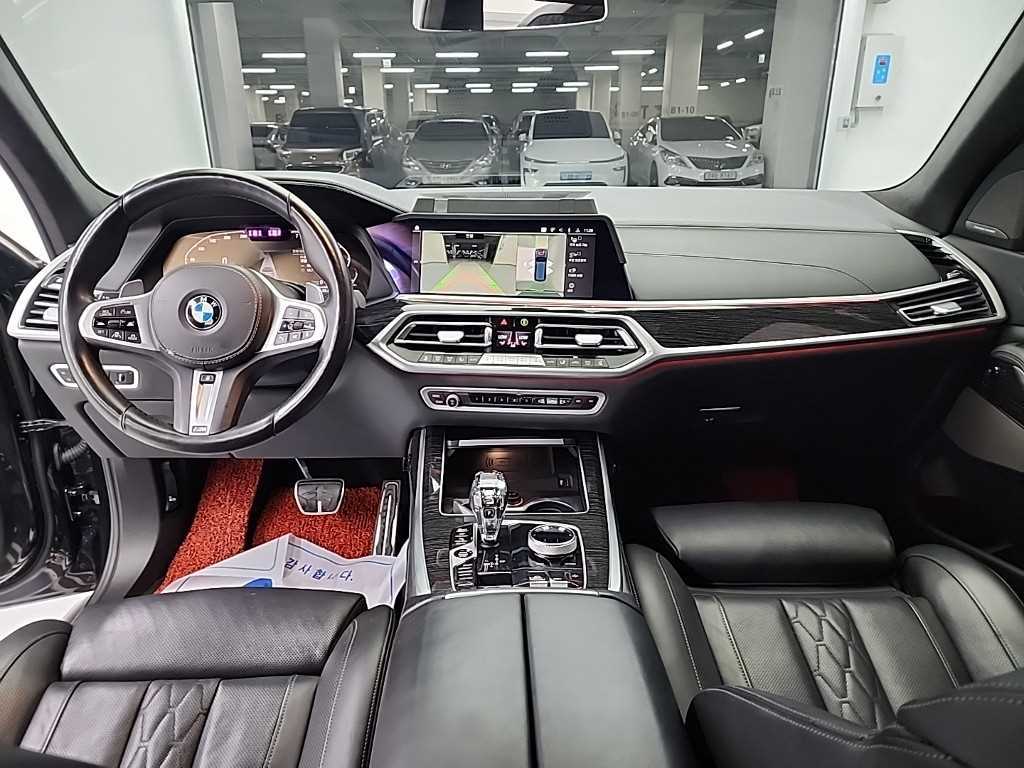 BMW X7 - Vista 9