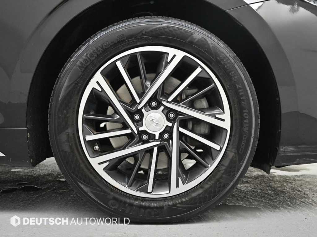 HYUNDAI Grandeur - Vista 7