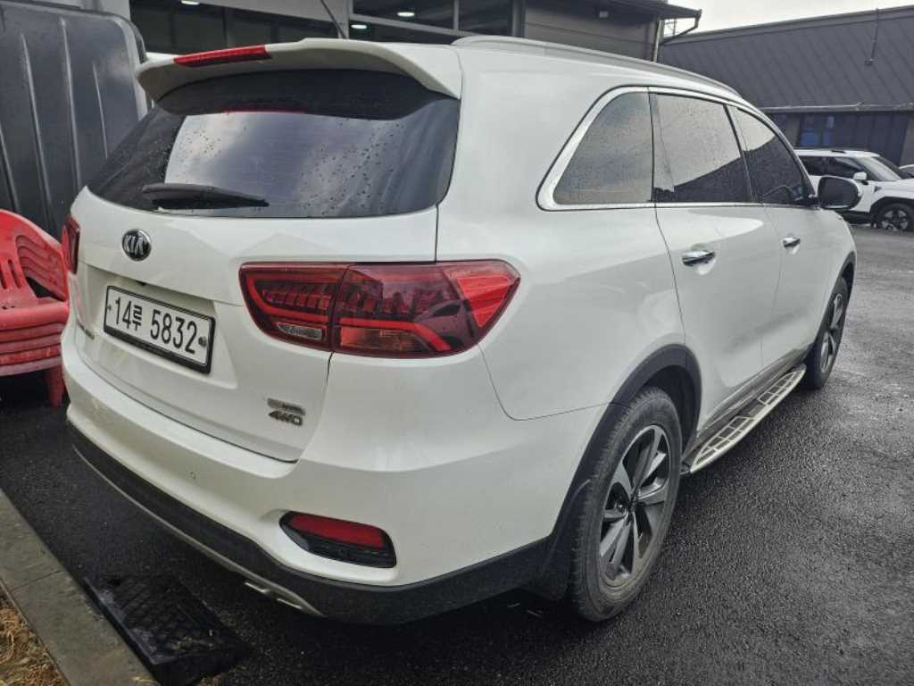 KIA Sorento - Vista 3