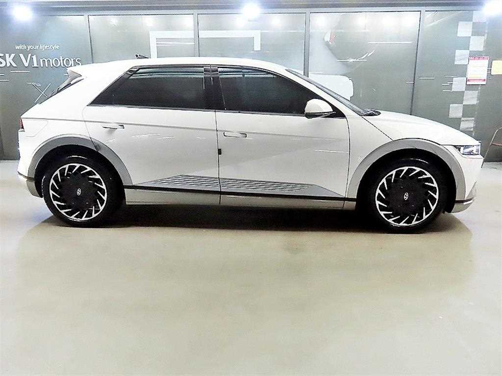 HYUNDAI Ioniq 5 - Vista 3