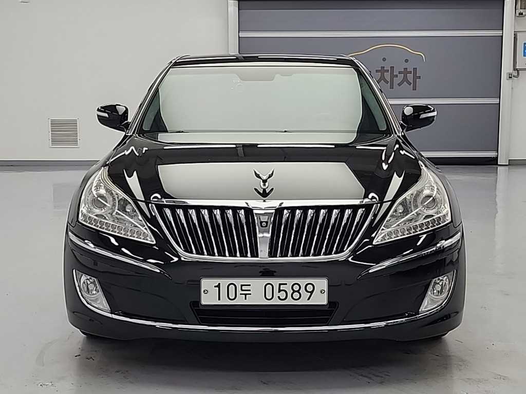 HYUNDAI Equus - Vista 2