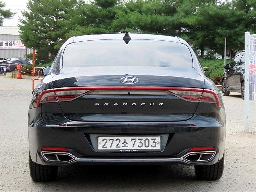HYUNDAI Grandeur - Vista 6