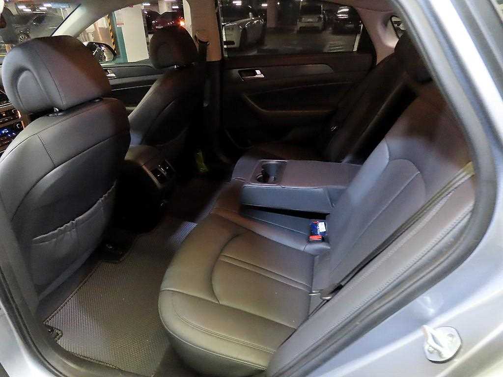 HYUNDAI Sonata - Vista 9