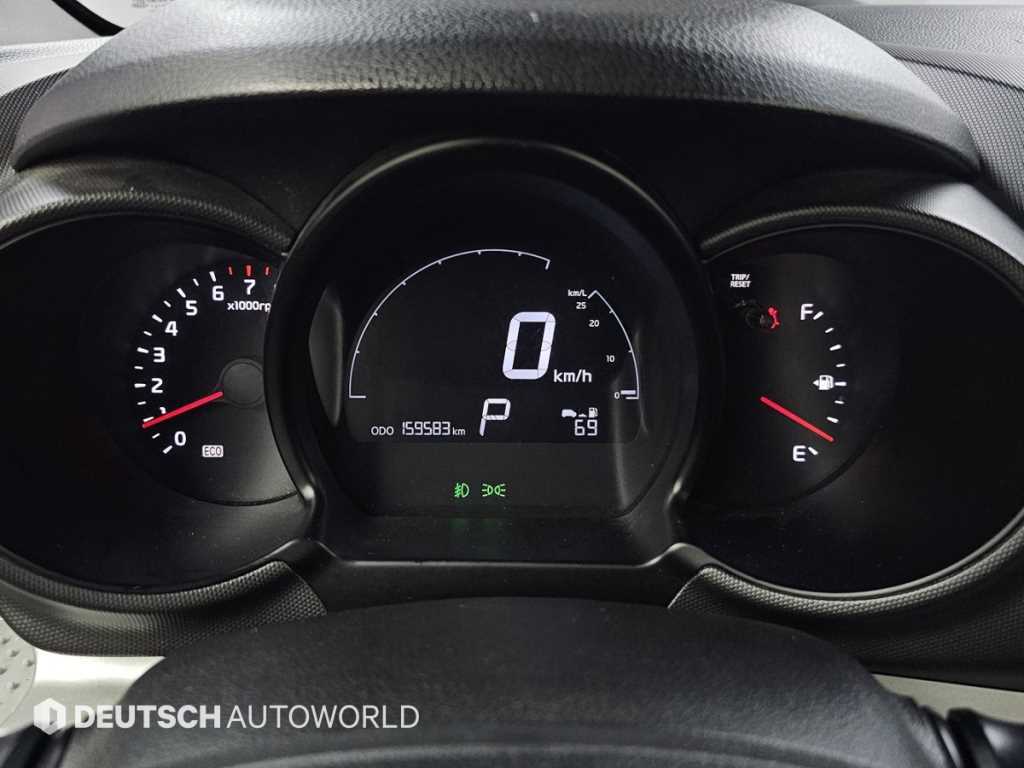 KIA Ray - Vista 10