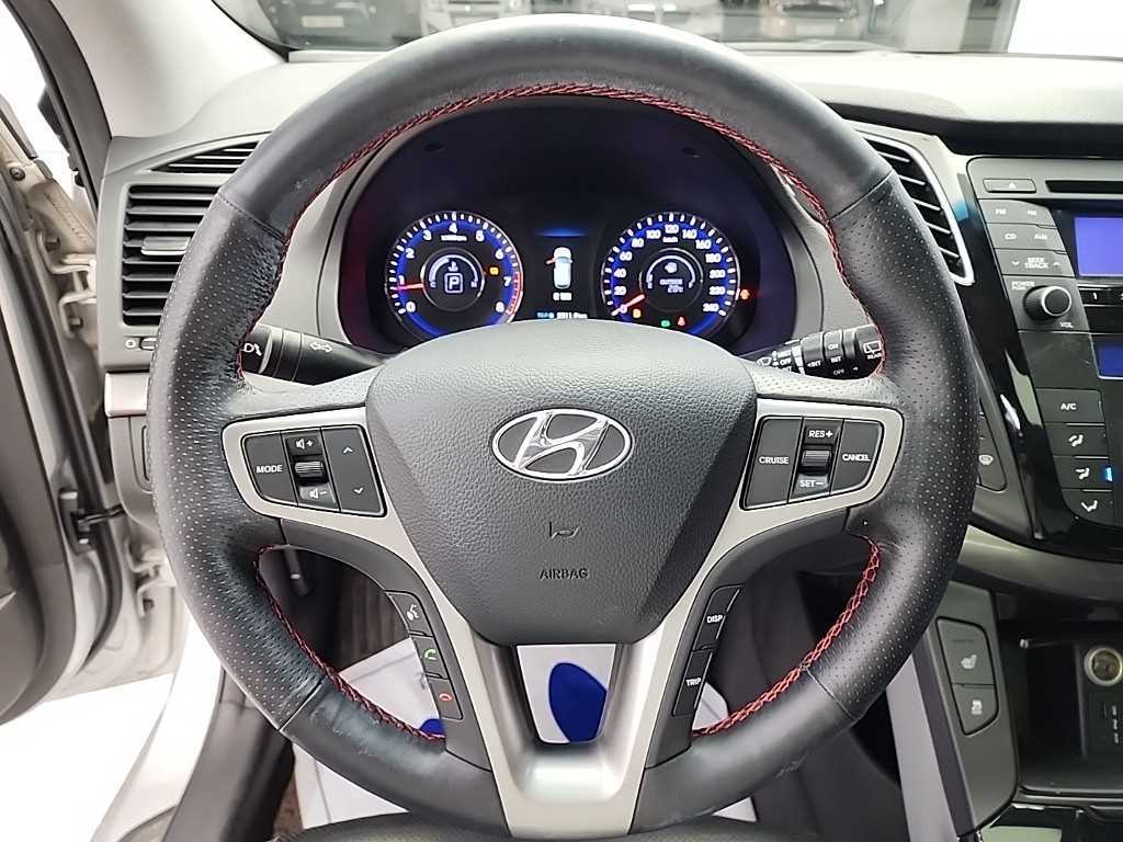 HYUNDAI i40 - Vista 11