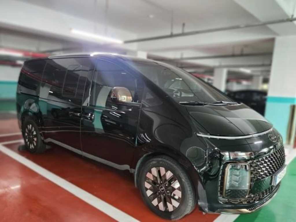 HYUNDAI Staria - Vista 3